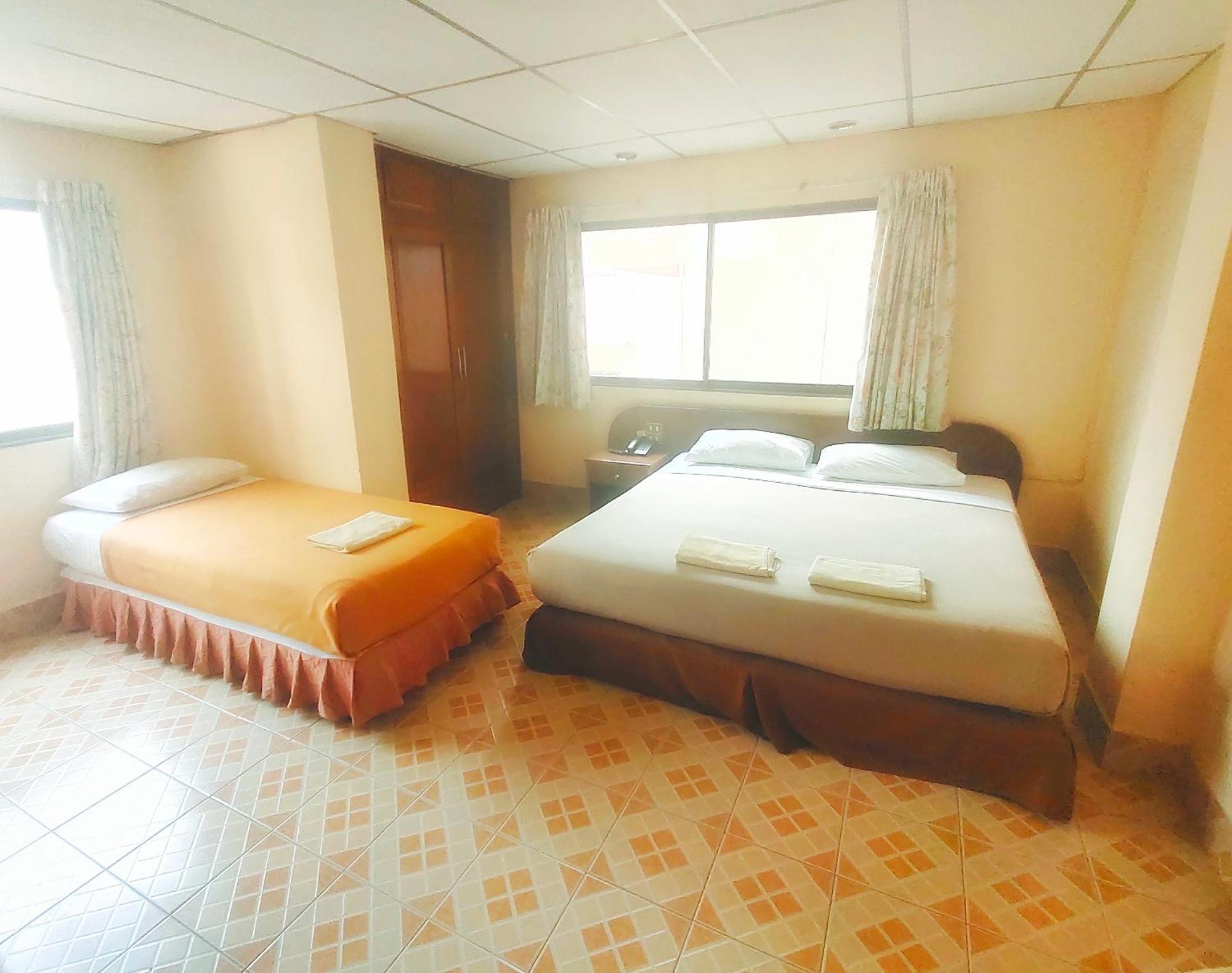 Top Thai Hotel Паттайя Номер фото